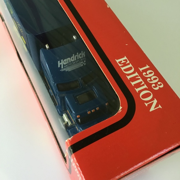 NIB NASCAR Jeff Gordon #24 Transporter Vintage 1993 1:43 Scale Memorabilia New - Picture 13 of 14